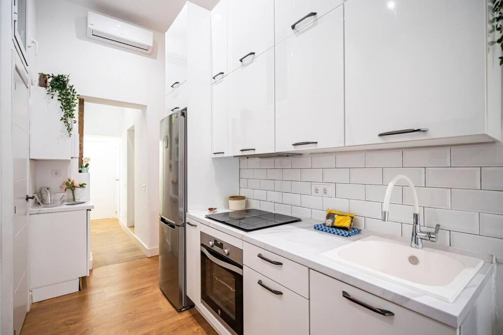 Chamberi - Quiet Flat, Ideal For Families Cas Madrid Kültér fotó